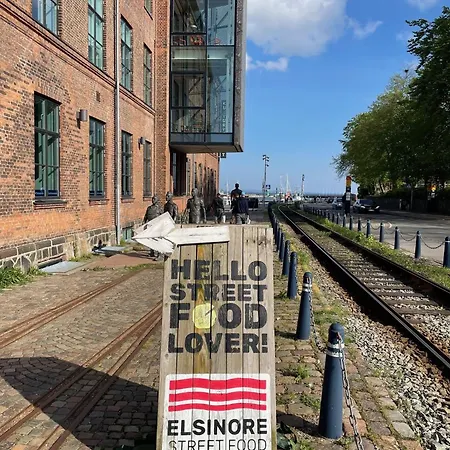 Appartement Cozy In The Center Of *